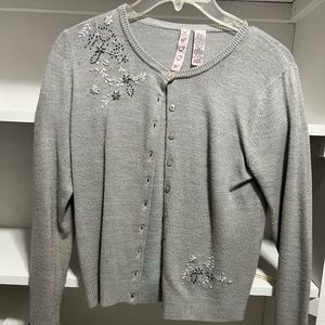 $5 -$10 Sweaters, Tops & Tees!!  Grey Cardigan w appliqué beading M